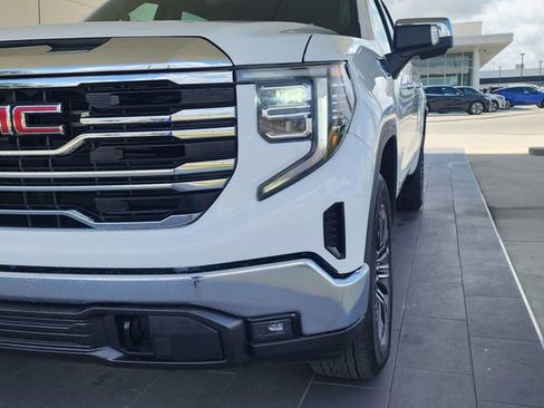 Used 2025 GMC Sierra 1500 SLT AWD/4WD image 2