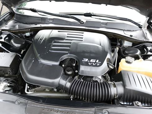 Used 2021 Dodge Charger GT w/ Performance Handling Group RWD image 10