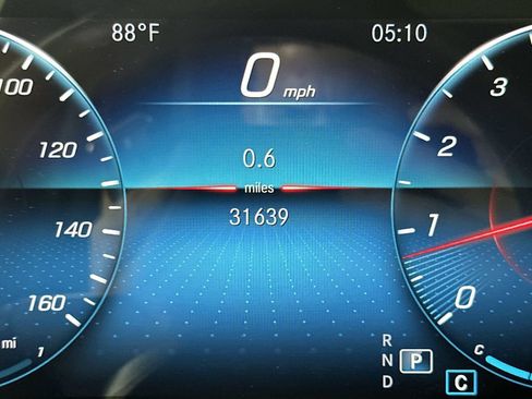 Used 2022 Mercedes-Benz GLE 350 w/ Premium Package image 15