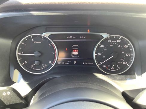 Used 2023 Nissan Rogue S AWD/4WD image 19