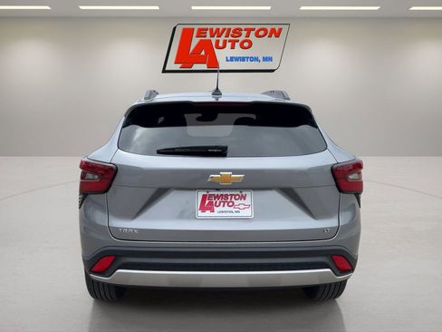 New 2026 Chevrolet Trax LT FWD image 4