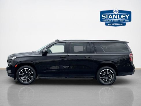Used 2023 Chevrolet Suburban RST AWD/4WD image 4