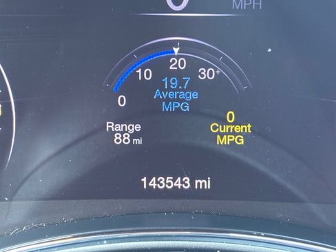 Used 2019 Jeep Grand Cherokee Limited AWD/4WD image 23