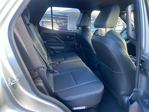 Used 2025 Toyota 4Runner TRD Off-Road Premium AWD/4WD image 11