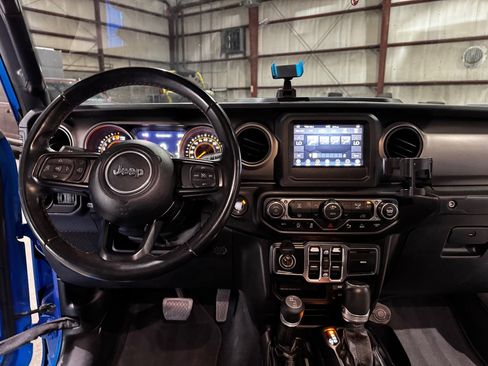 Used 2020 Jeep Gladiator Sport w/ Quick Order Package 24S image 29