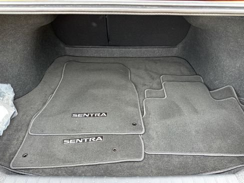 Certified 2025 Nissan Sentra SR w/ SR Premium Package FWD image 16