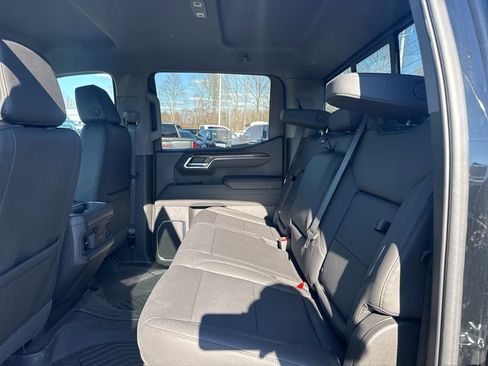 Used 2026 Chevrolet Silverado 1500 LT Trail Boss w/ Convenience Package II image 13