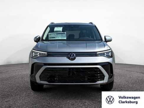 New 2025 Volkswagen Taos SEL image 8