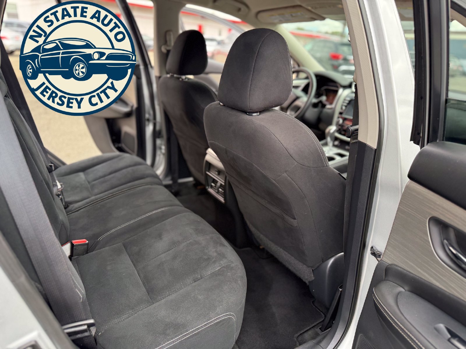 Used 2018 Nissan Murano SV AWD/4WD image 17