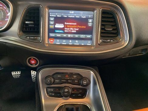 Used 2018 Dodge Challenger SRT Hellcat image 25