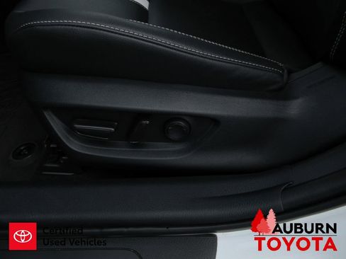 Certified 2025 Toyota Camry SE w/ Convenience Package image 28