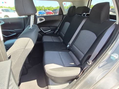 Used 2024 Kia Soul LX w/ Option Group 015 FWD image 7