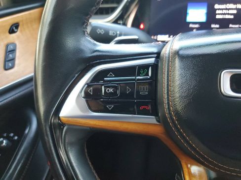 Used 2022 Jeep Grand Cherokee Summit AWD/4WD image 29