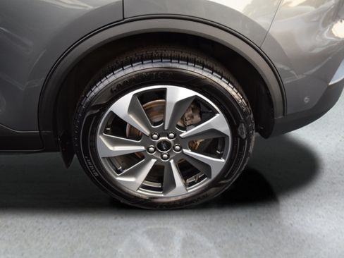 Used 2023 Ford Escape Platinum w/ Premium Technology Package AWD/4WD image 8