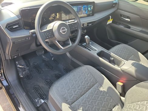 New 2026 Nissan Kicks SV image 18