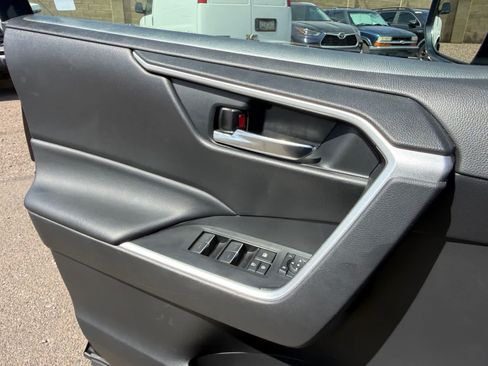 Used 2023 Toyota RAV4 XLE FWD image 21