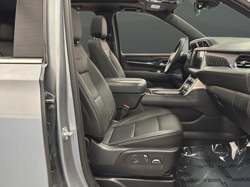 Used 2023 GMC Yukon Denali AWD/4WD image 22
