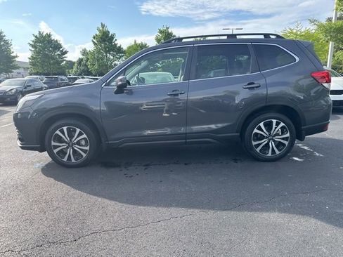 Used 2023 Subaru Forester Limited AWD/4WD image 2