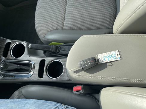 Used 2014 Chevrolet Malibu LT FWD image 23