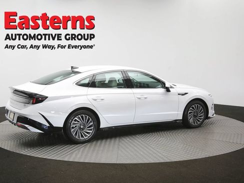 Used 2025 Hyundai Sonata SEL FWD image 42