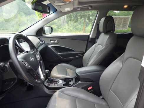 Used 2014 Hyundai Santa Fe Sport w/ Technology Package 04 FWD image 10