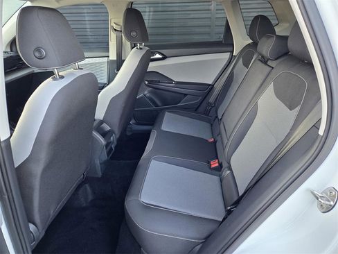 Used 2023 Volkswagen Taos S image 10