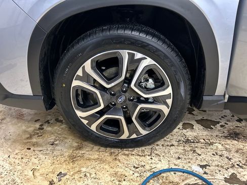 Certified 2023 Subaru Ascent Touring image 12