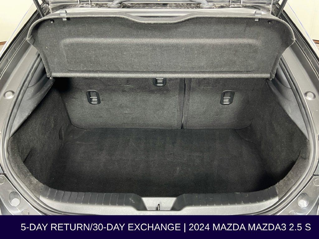 Used 2024 MAZDA MAZDA3 s FWD image 30