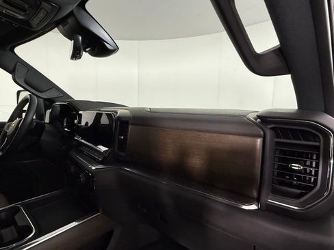 Used 2025 Chevrolet Silverado 3500 High Country w/ Technology Package image 31