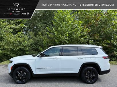Used 2025 Jeep Grand Cherokee L Limited w/ Black Appearance Package