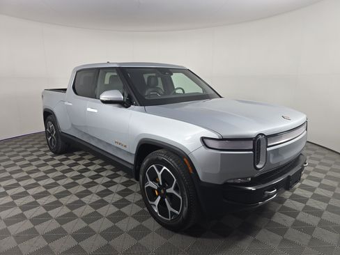 Used 2024 Rivian R1T Adventure AWD/4WD image 7