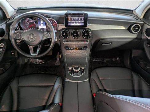 Used 2019 Mercedes-Benz GLC 300 image 16