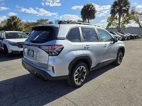 New 2026 Subaru Forester Premium AWD/4WD image 3