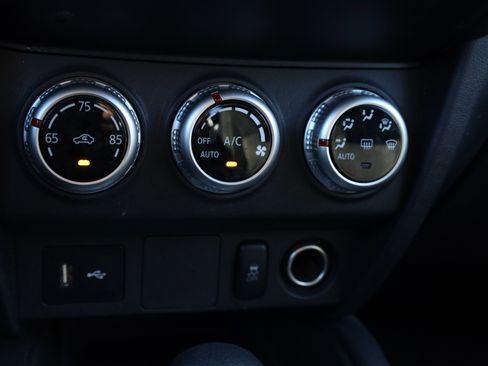 Used 2024 Mitsubishi Outlander Sport SE image 9