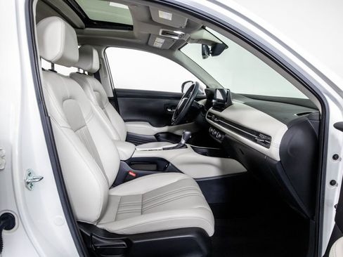 Used 2023 Honda HR-V EX-L image 11