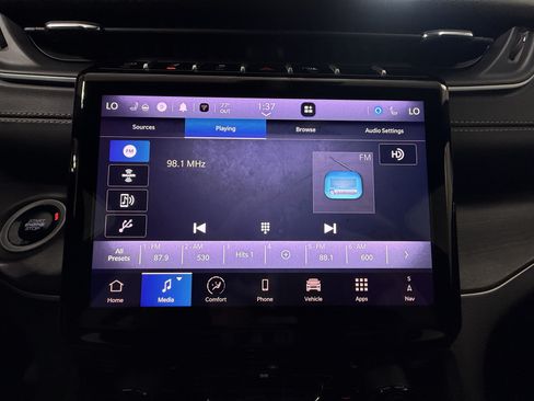 Used 2025 Jeep Grand Cherokee Limited w/ Black Appearance Package AWD/4WD image 27