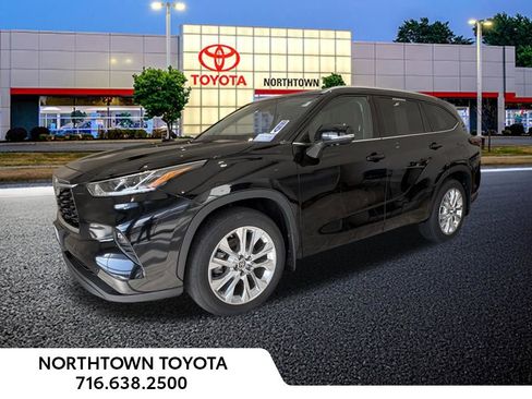 Used 2024 Toyota Highlander Limited AWD/4WD image 1