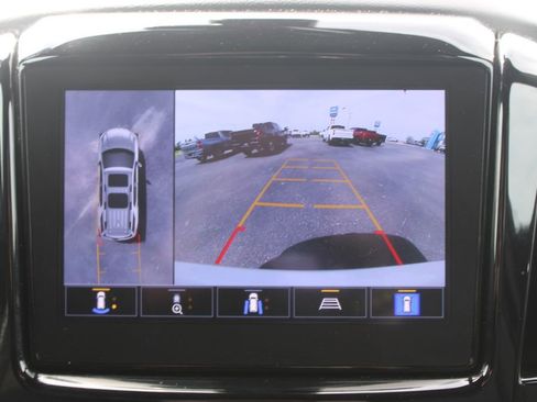 Used 2022 Chevrolet Traverse RS FWD image 48