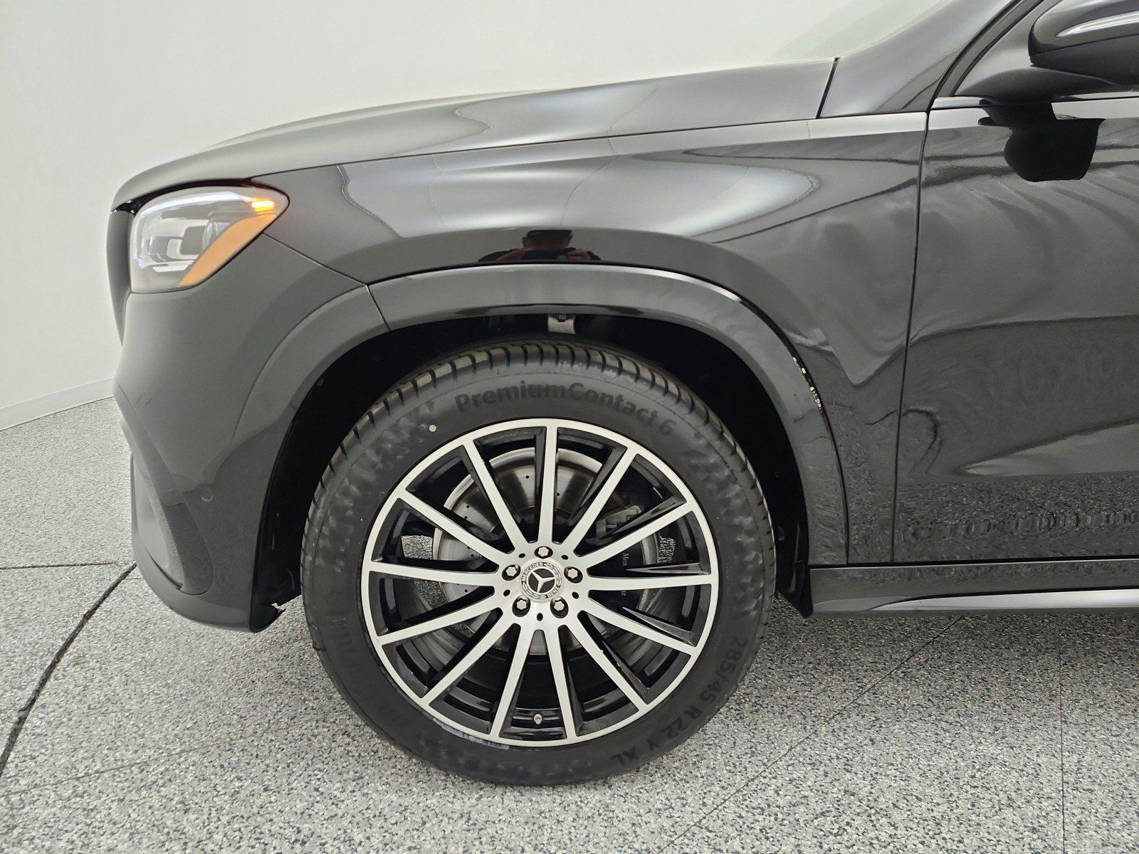 Used 2025 Mercedes-Benz GLS 450 4MATIC image 18