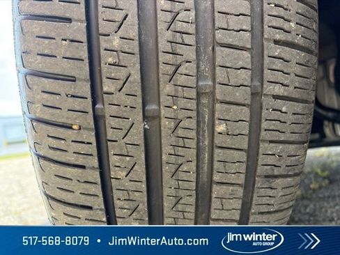 Used 2017 Mercedes-Benz E 300 4MATIC image 4