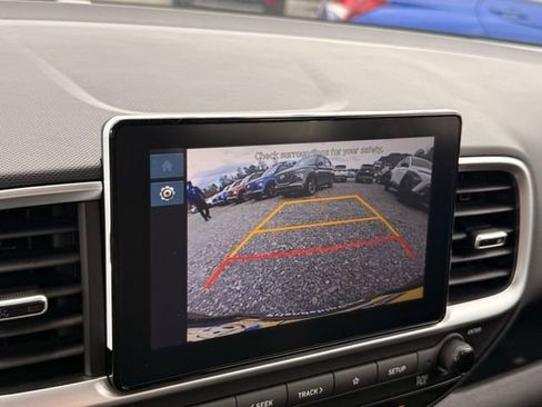 New 2026 Hyundai Venue SEL FWD image 24