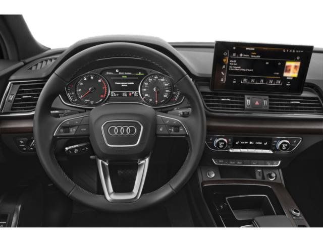Used 2023 Audi Q5 2.0T Premium w/ Convenience Package AWD/4WD image 7