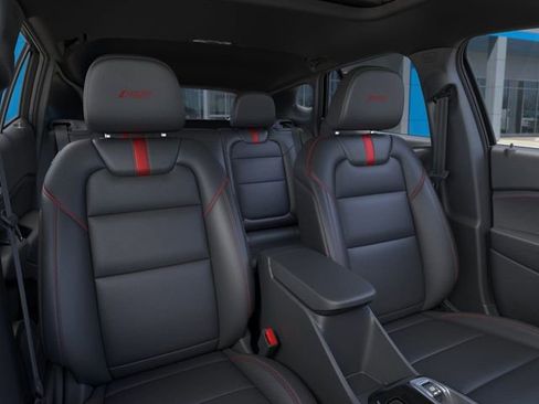 New 2026 Chevrolet Trax RS w/ Sunroof Package FWD image 16