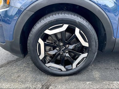 Used 2024 Kia Telluride S AWD/4WD image 7