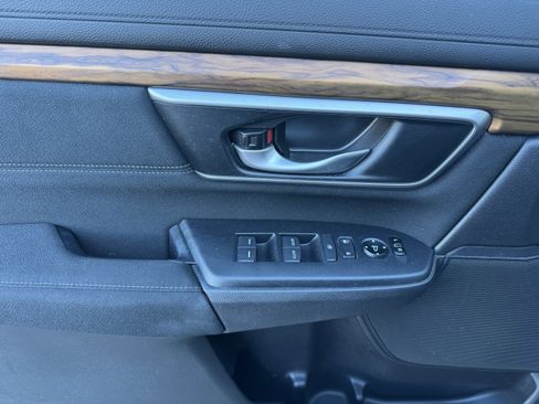 Used 2019 Honda CR-V EX image 9