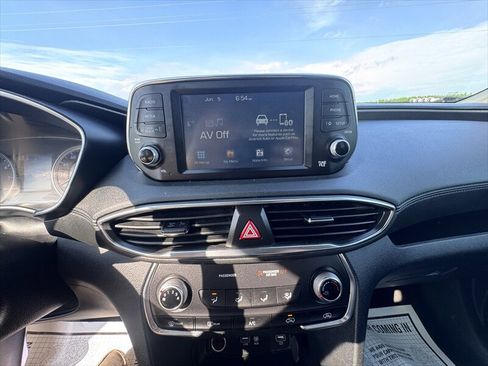 Used 2019 Hyundai Santa Fe SE AWD/4WD image 15