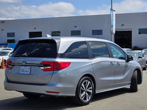Used 2021 Honda Odyssey Touring image 7