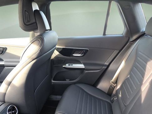 Used 2025 Mercedes-Benz GLC 43 AMG 4MATIC image 24