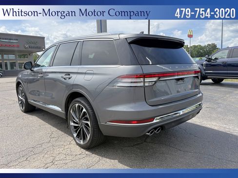 Used 2022 Lincoln Aviator Reserve w/ Equipment Group 201A AWD/4WD image 7