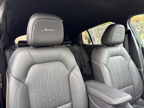 New 2026 Buick Envista Avenir image 17